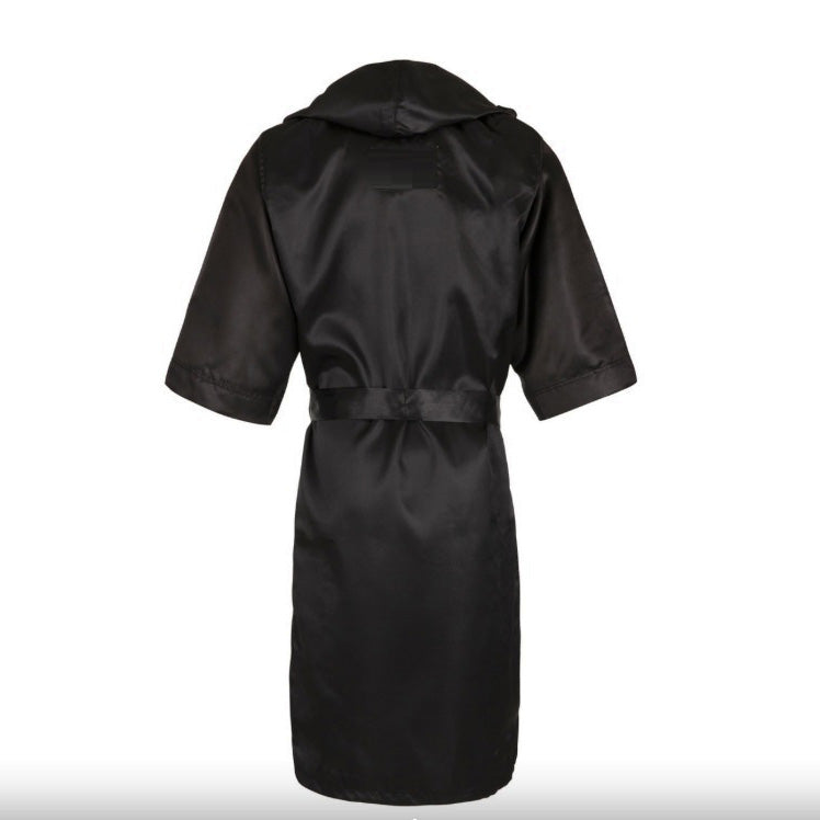 Boxing robe in all Black for a mysterious walk out