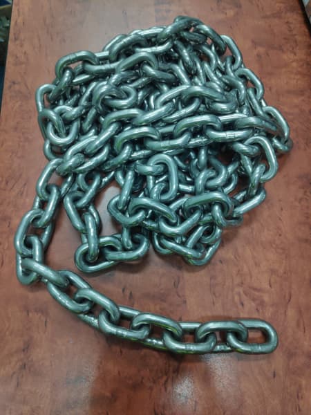 Punching bag hanging chain