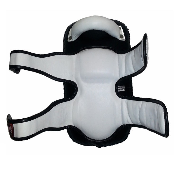 Twins curved thai pads open pic